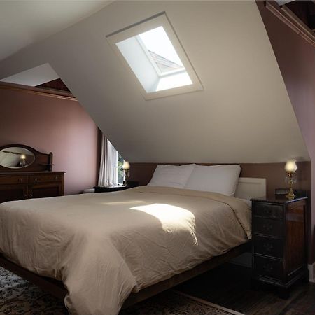 The Nuwray Hotel & Carriage House Burnsville Экстерьер фото