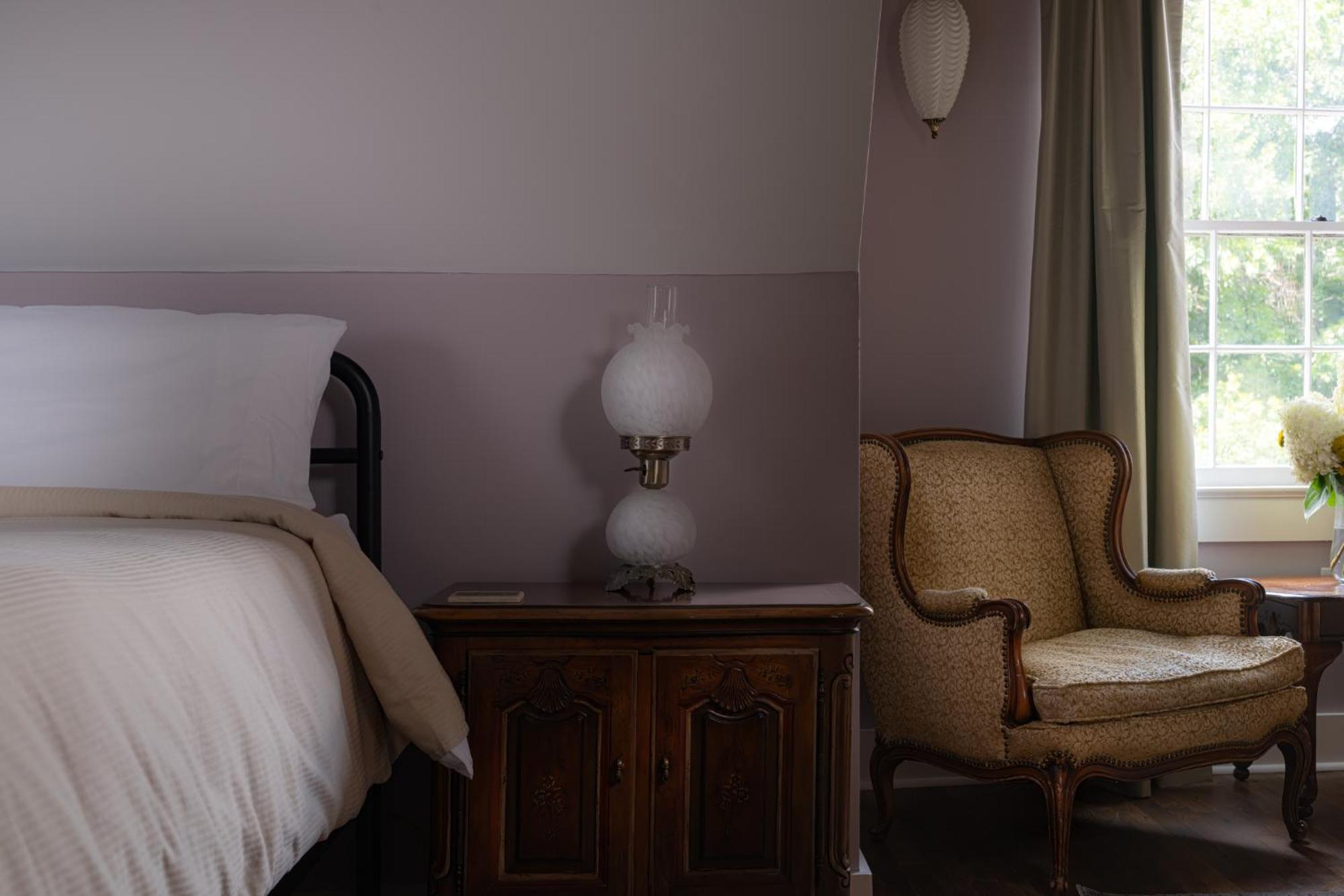 The Nuwray Hotel & Carriage House Burnsville Экстерьер фото