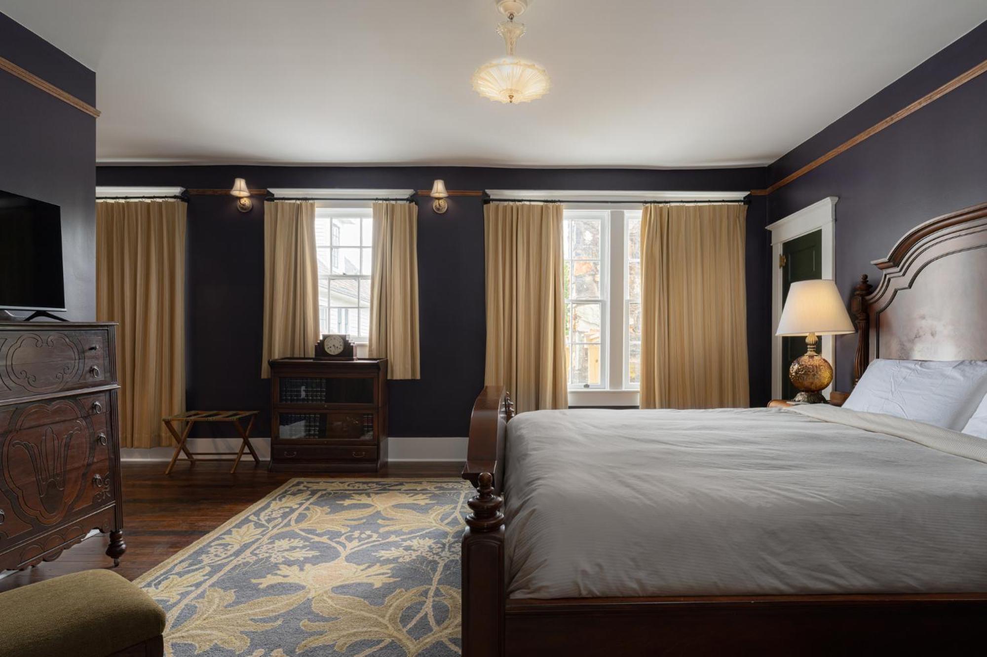 The Nuwray Hotel & Carriage House Burnsville Экстерьер фото